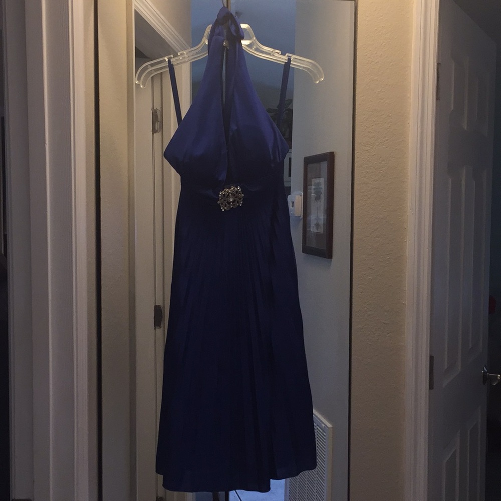 Cache dress halter top with jewel in front